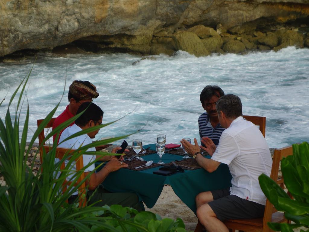 Готель Cliff Park Lembongan Екстер'єр фото